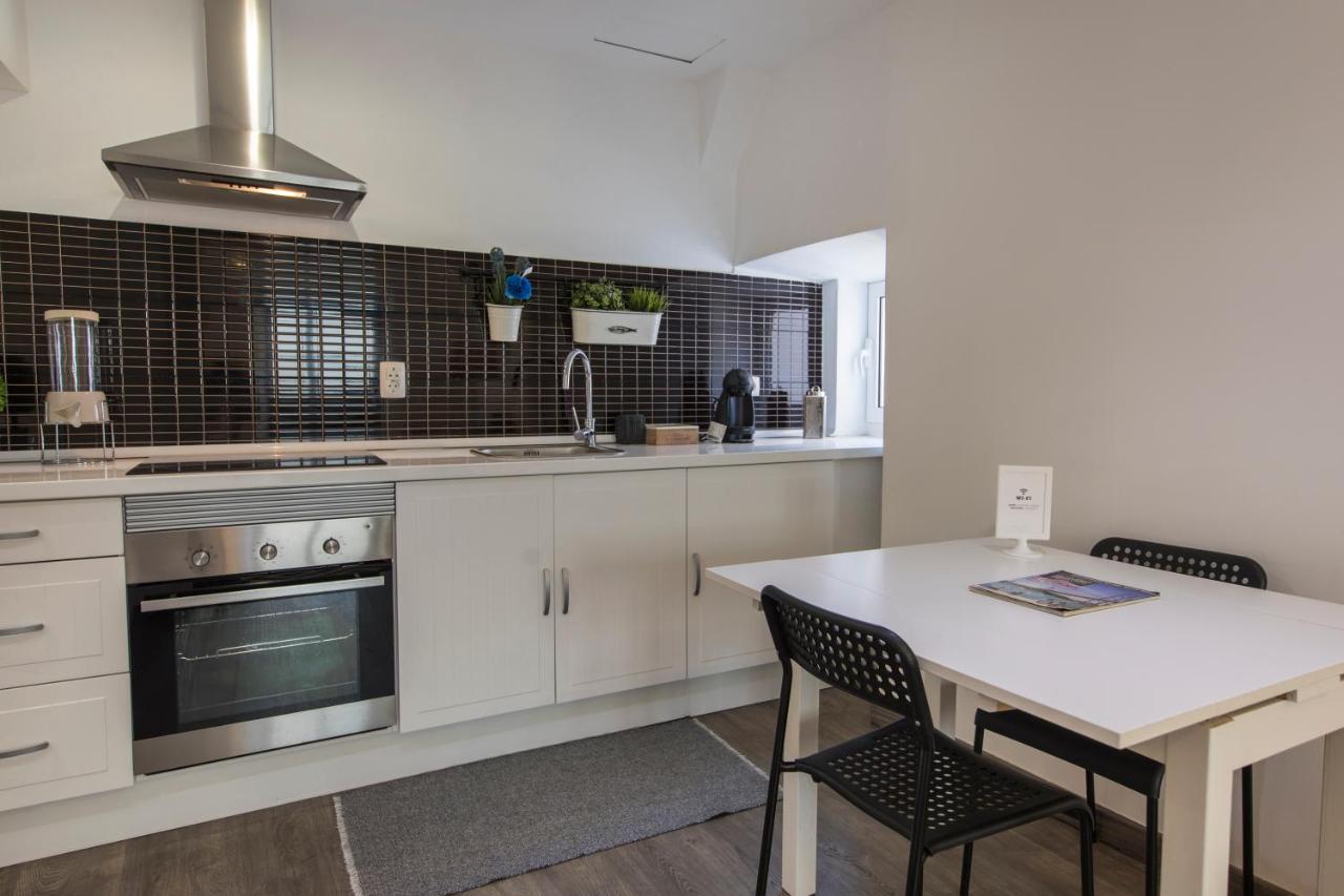 Alfama Typical Beco Da Adica Apartment ลิสบอน ภายนอก รูปภาพ