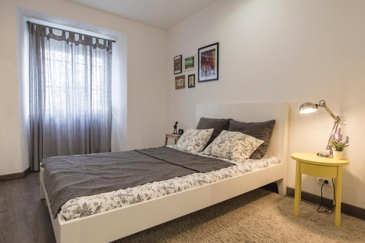 Alfama Typical Beco Da Adica Apartment ลิสบอน ภายนอก รูปภาพ