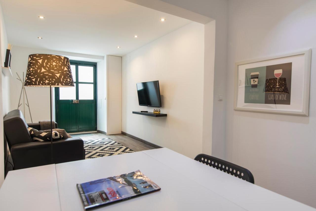 Alfama Typical Beco Da Adica Apartment ลิสบอน ภายนอก รูปภาพ